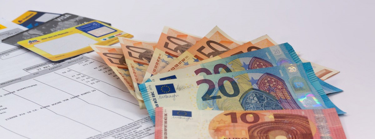 Facturas y billetes de euro