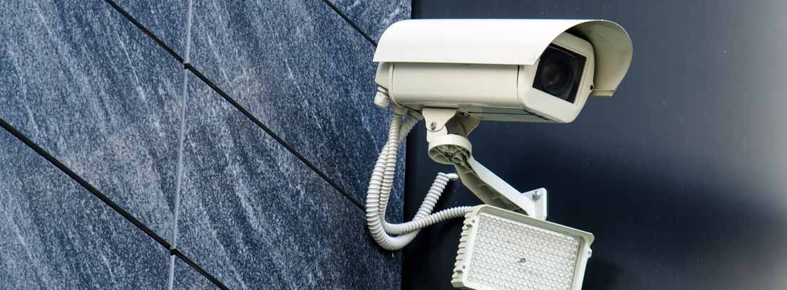 Instalación de cámaras de videovigilancia en vía pública 