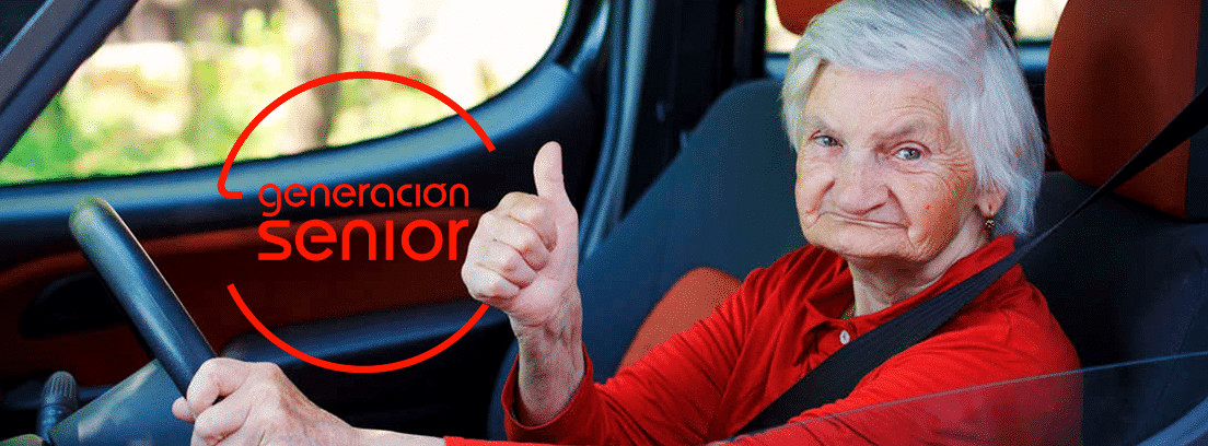 Conductores de edad avanzada: mujer mayor al volante de un coche