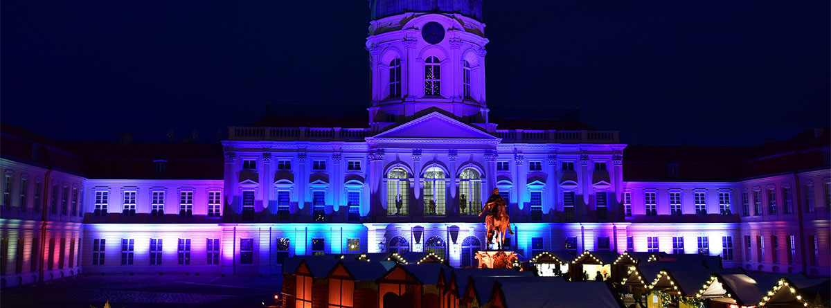 Mercadillo navideño frente al Palacio de Charlottenburg
